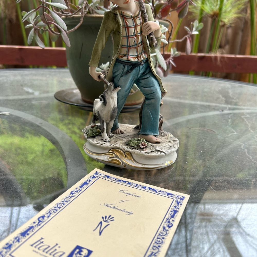Capodimonte porcelain figurine-perfect condition! Stamped/signed w/certificate